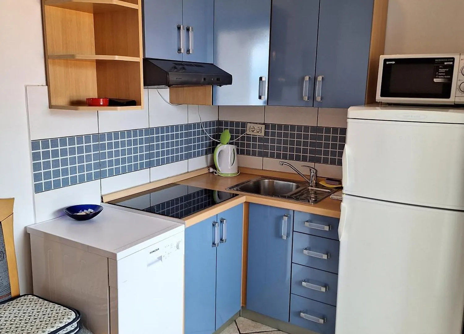 Apartment Apartmani Mw, Plavi Apartman Baska