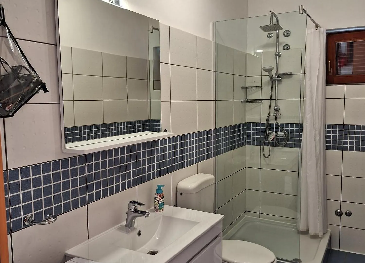 Apartmani Mw, Plavi Apartman Baska